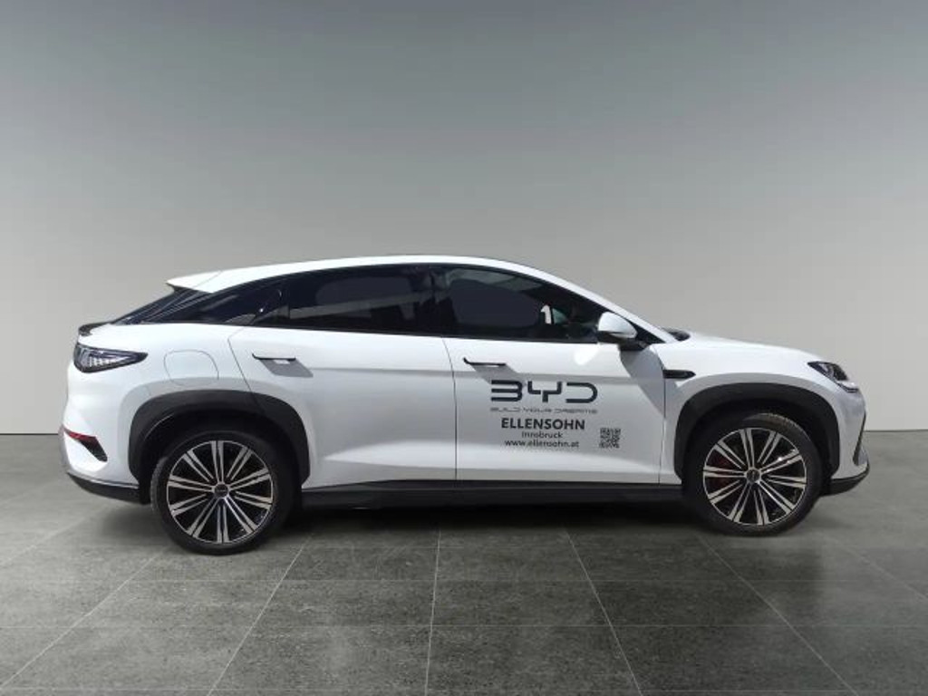 BYD Sealion 7