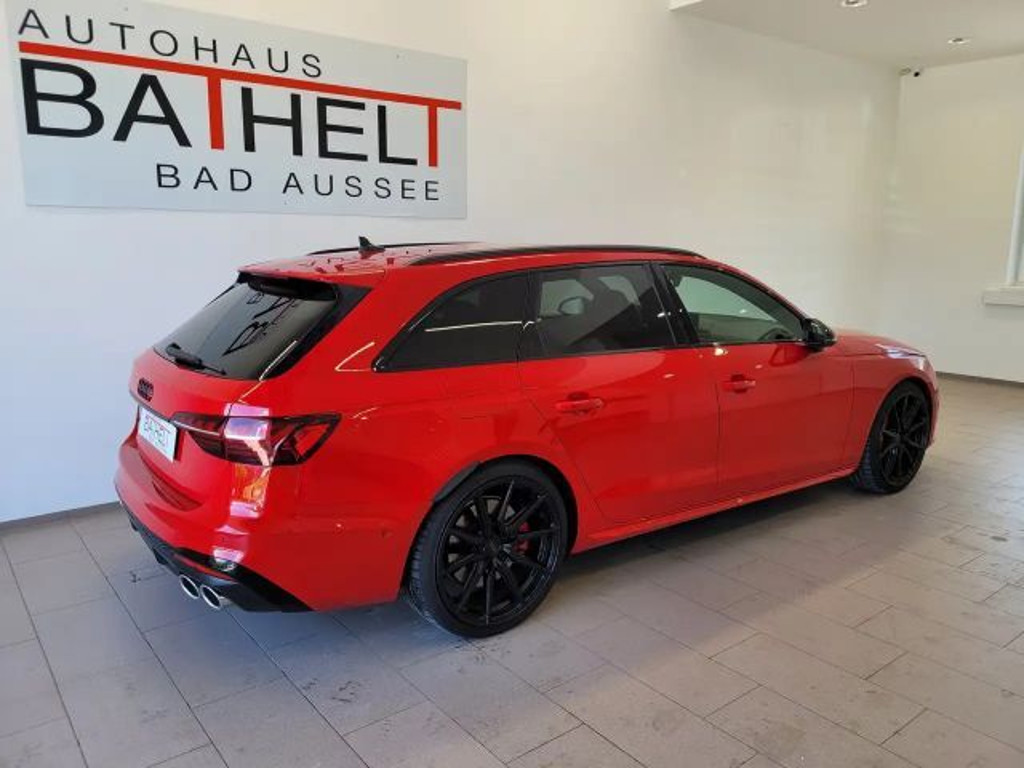 Audi S4