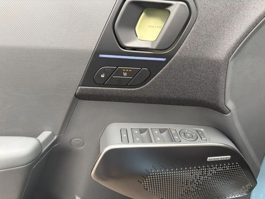 Kia EV2