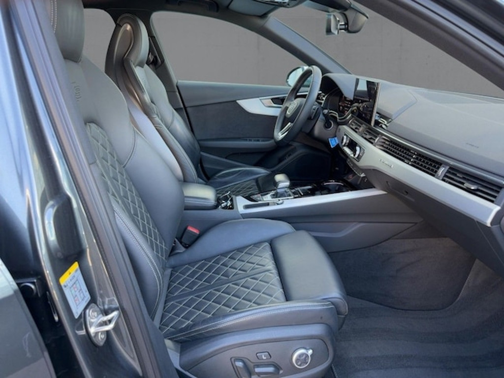 Audi S4