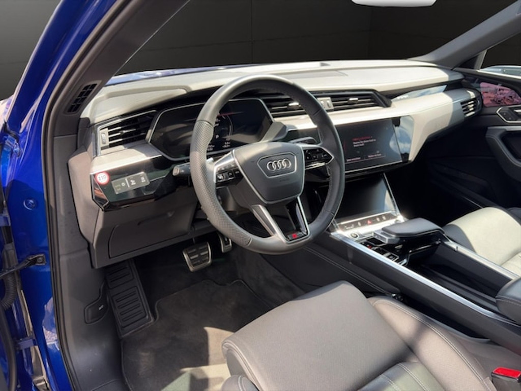 Audi Q8 e-tron