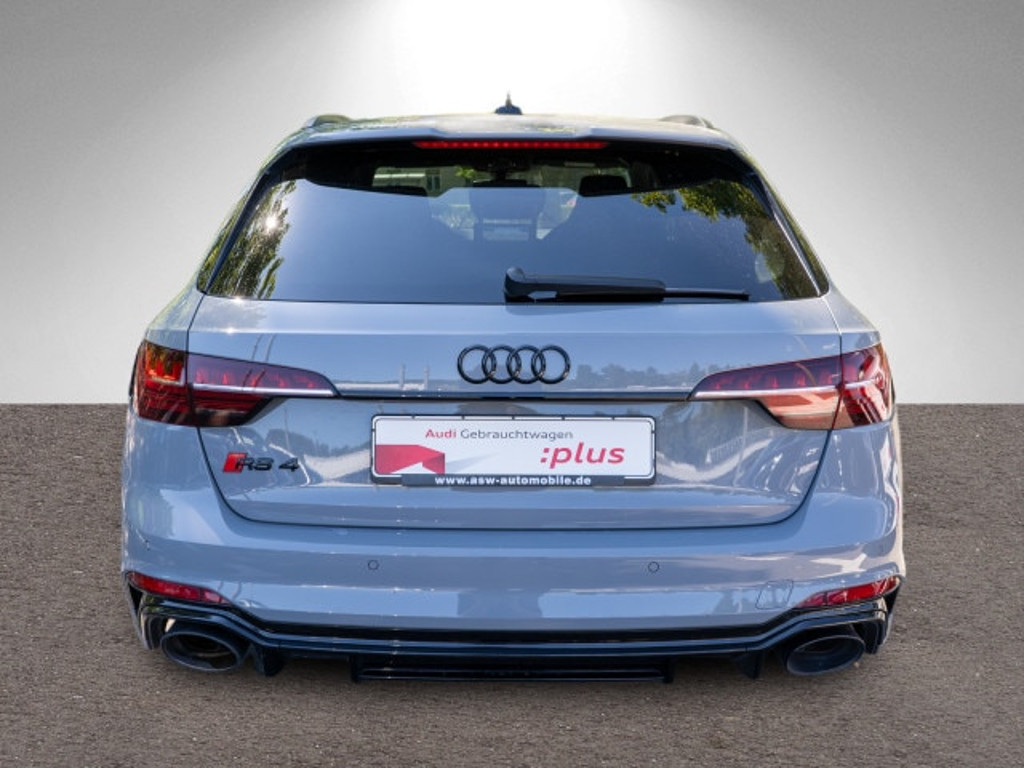 Audi RS4