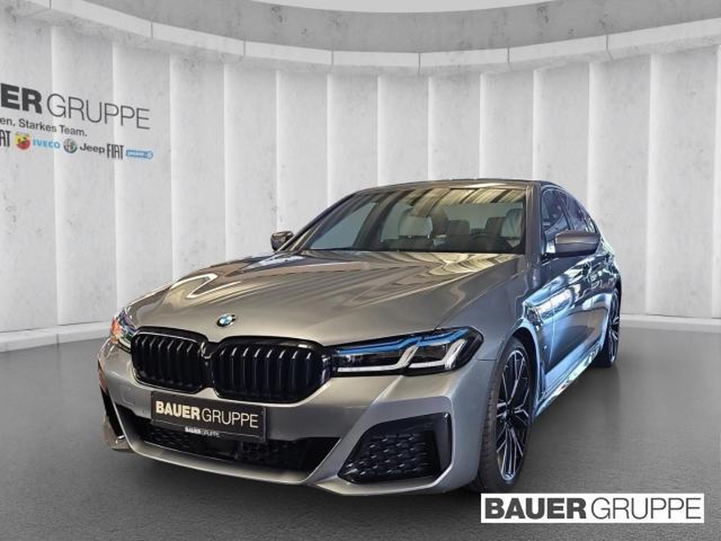 BMW M550