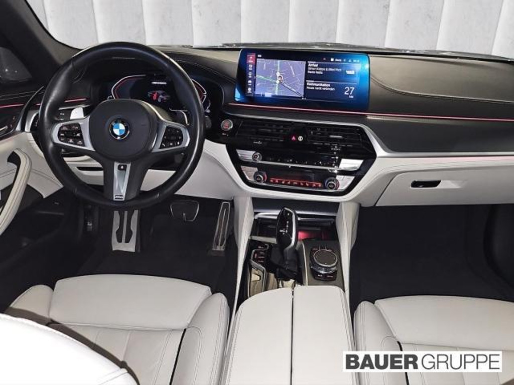 BMW M550