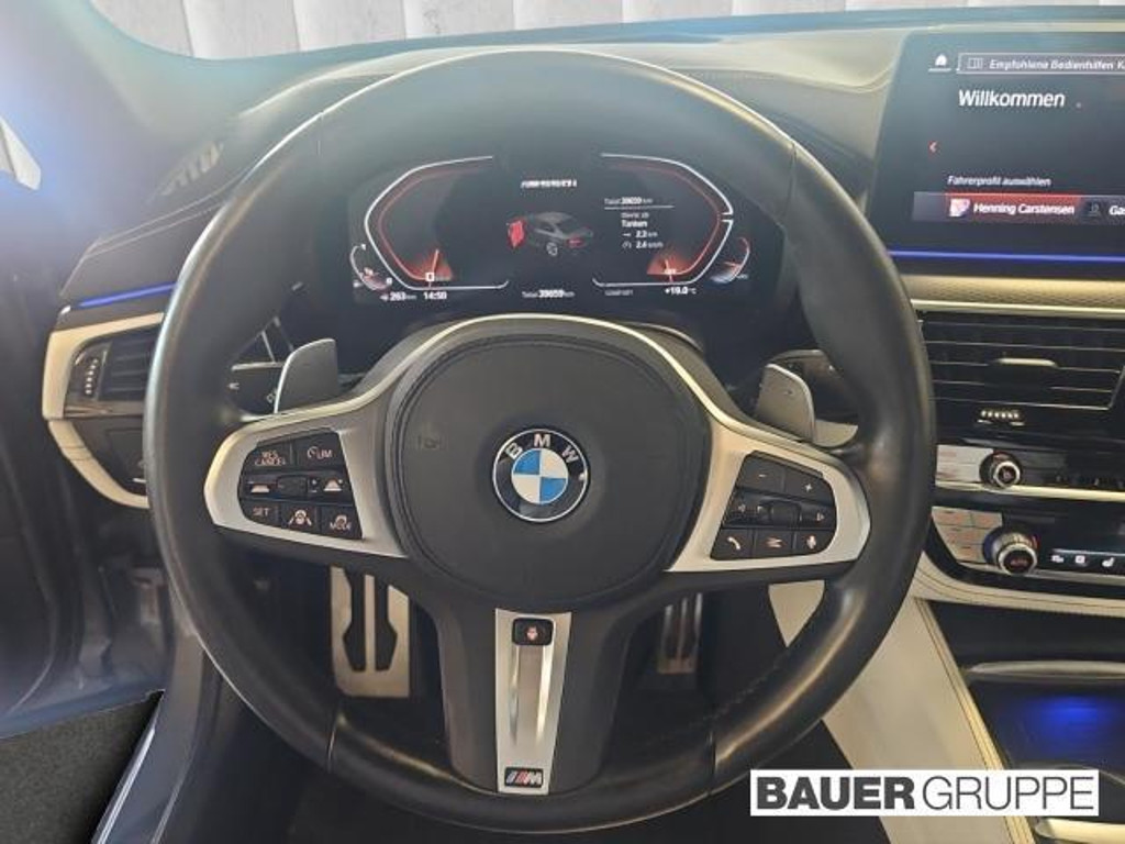 BMW M550