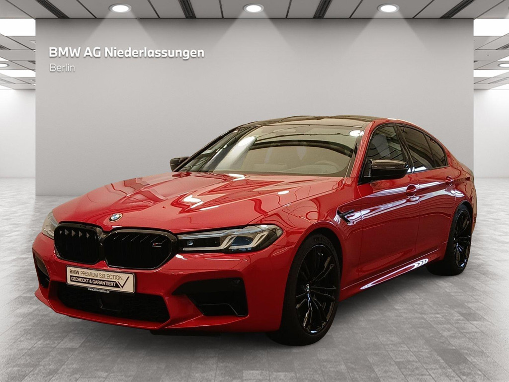 BMW M5 Sedan