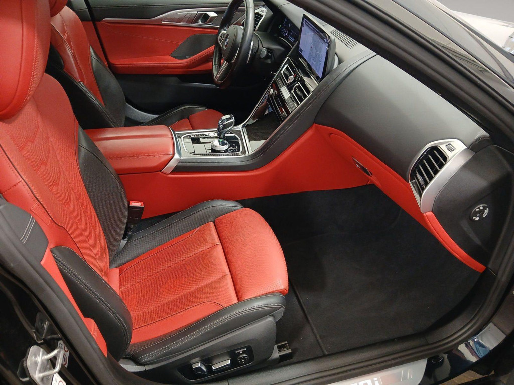 BMW M850