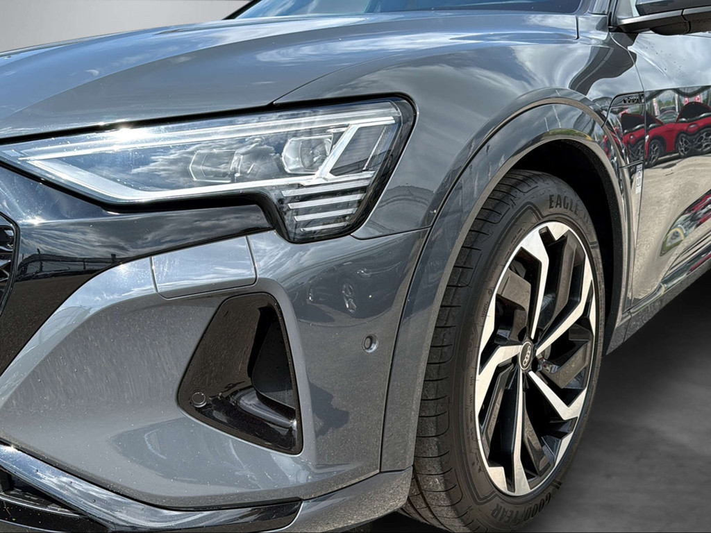 Audi Q8 e-tron