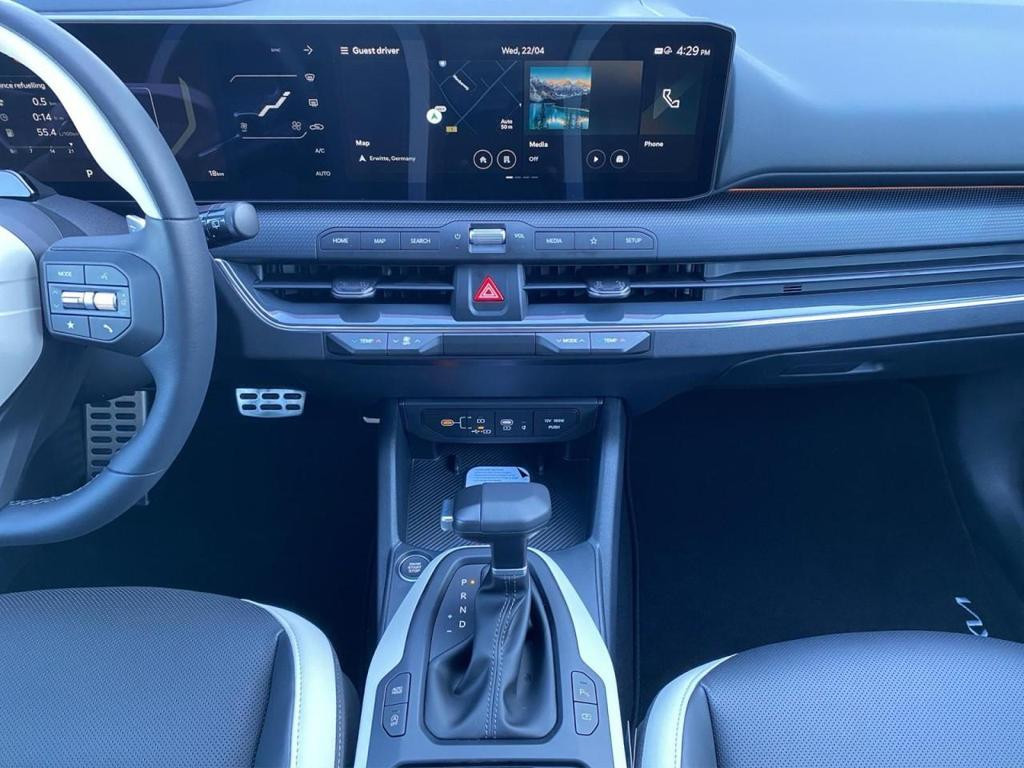 Kia K4