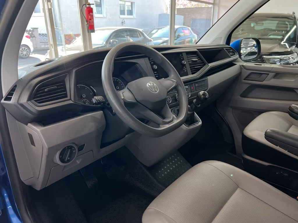 Volkswagen Caravelle