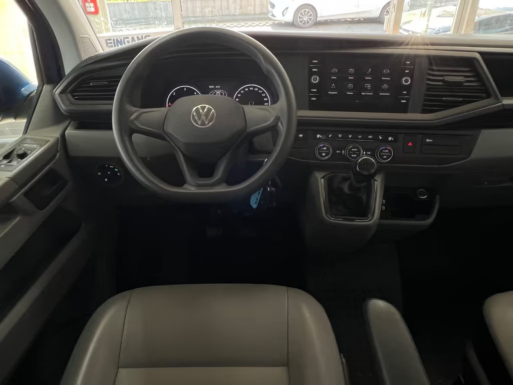 Volkswagen Caravelle