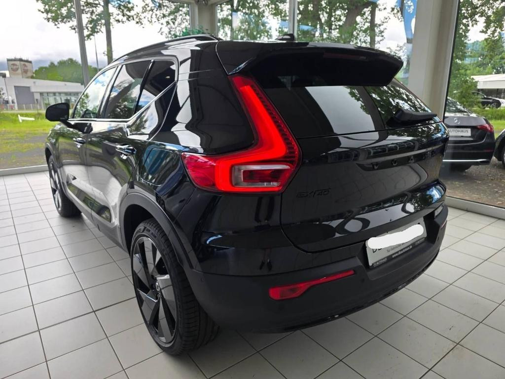 Volvo EX40