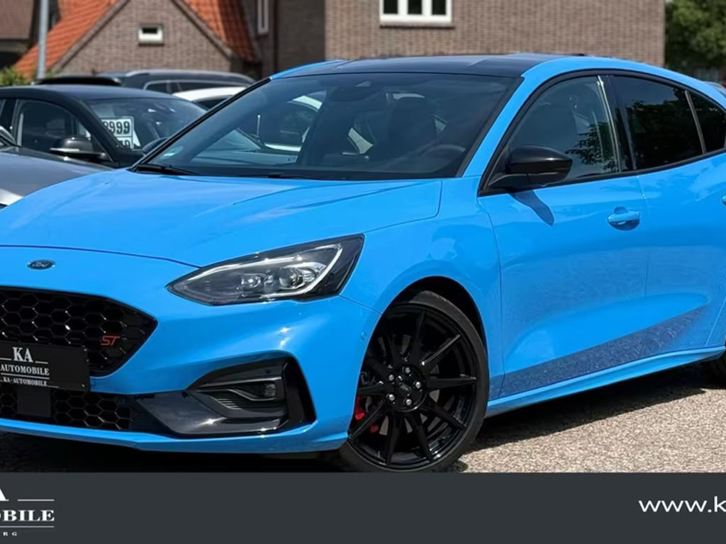 Ford Focus EcoBoost Limited ST Line