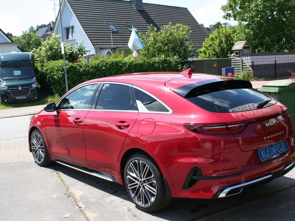 Kia ProCeed