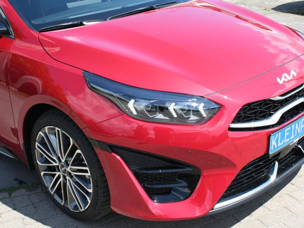 Kia ProCeed