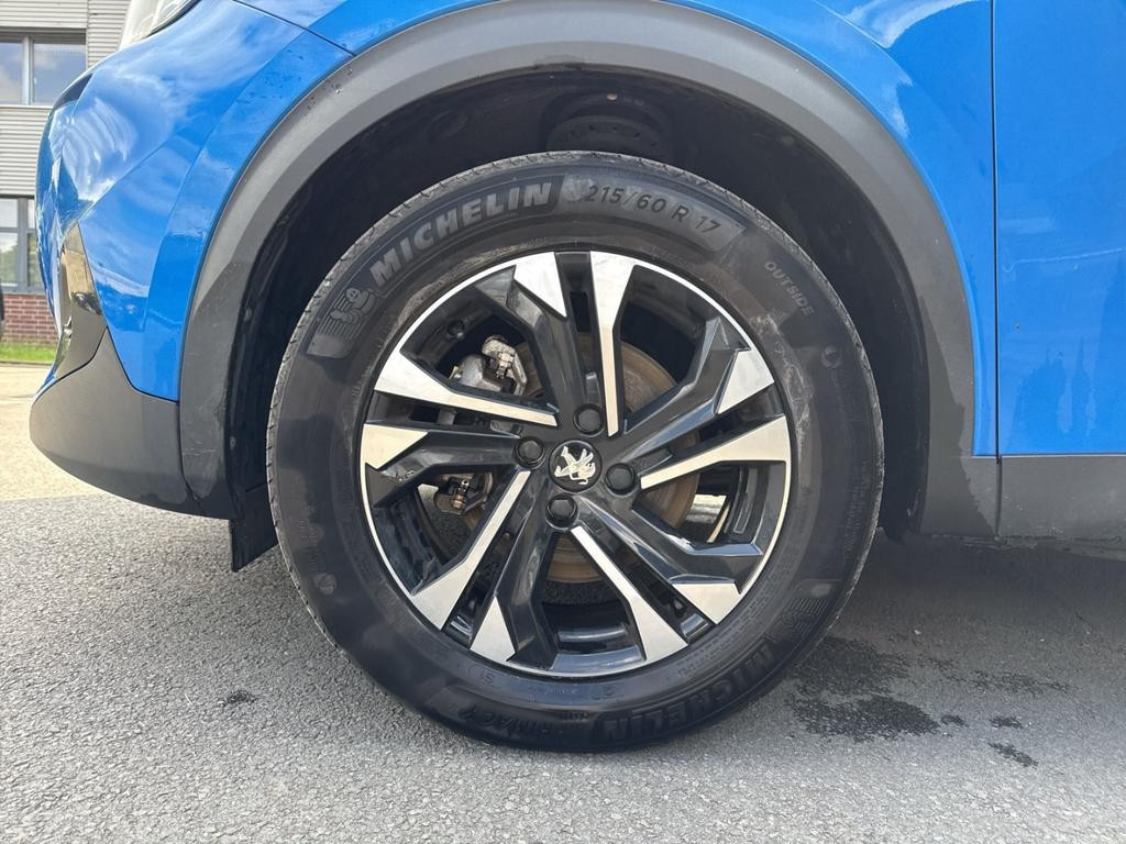 Peugeot e-2008