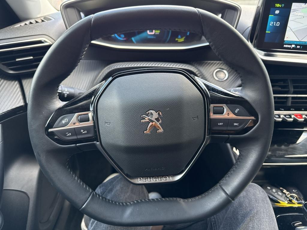 Peugeot e-2008