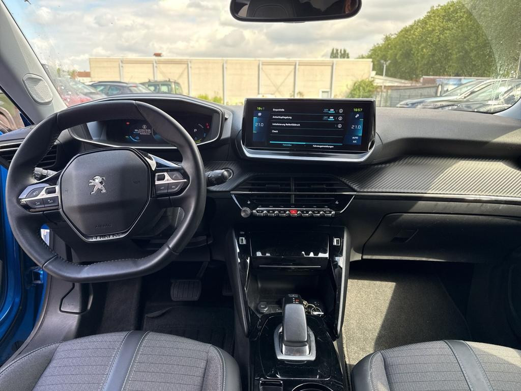 Peugeot e-2008