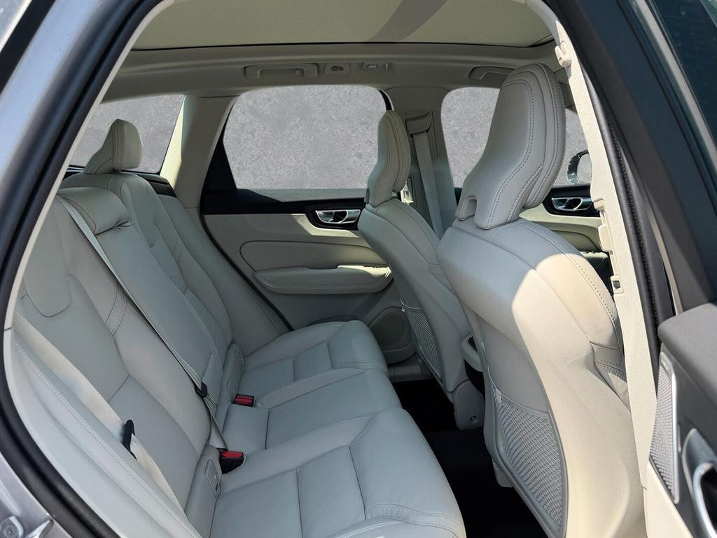 Volvo XC60 AWD Dark Ultra