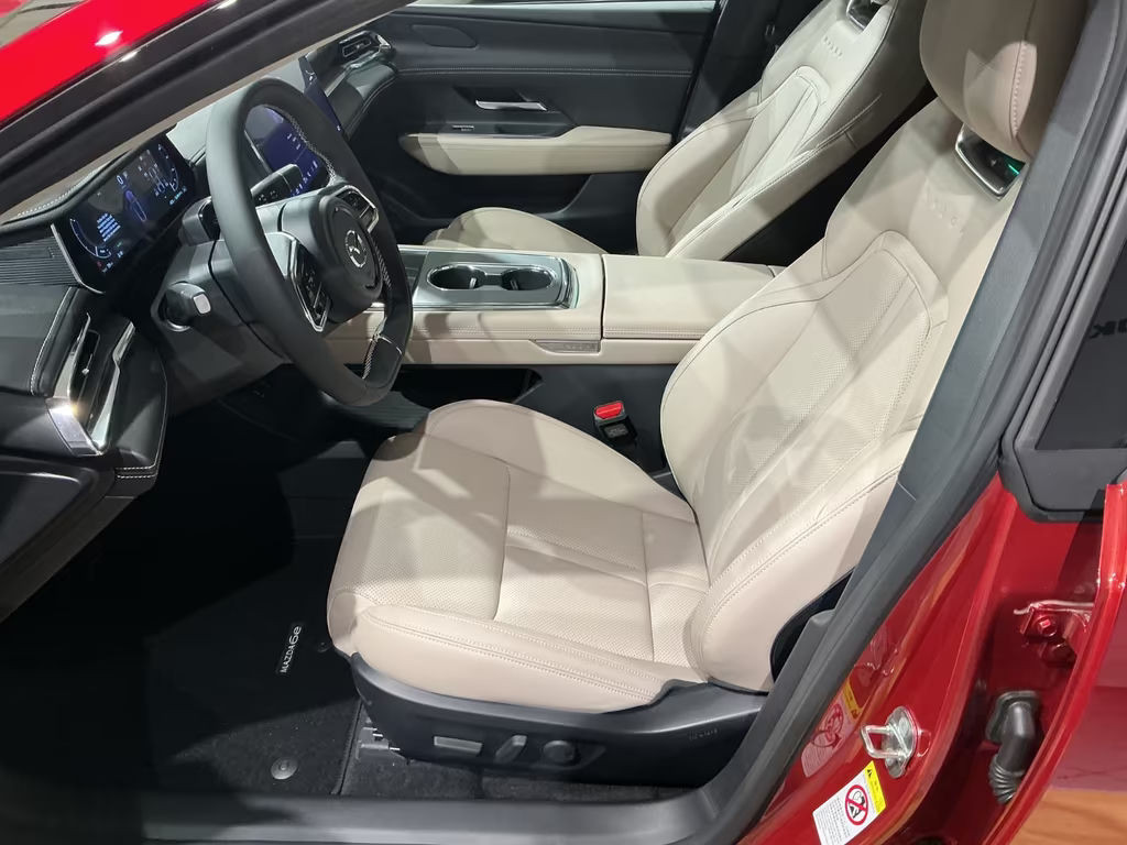 Mazda 6e