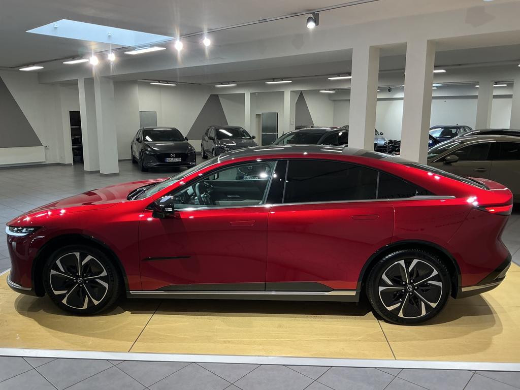Mazda 6e