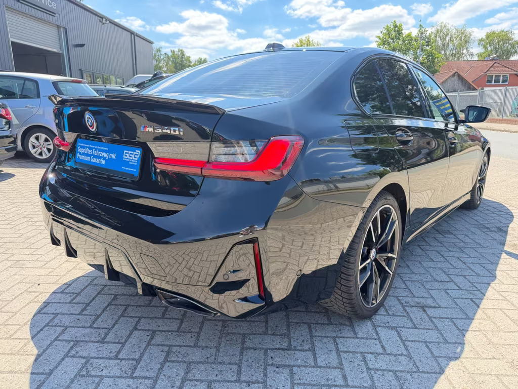 BMW M340