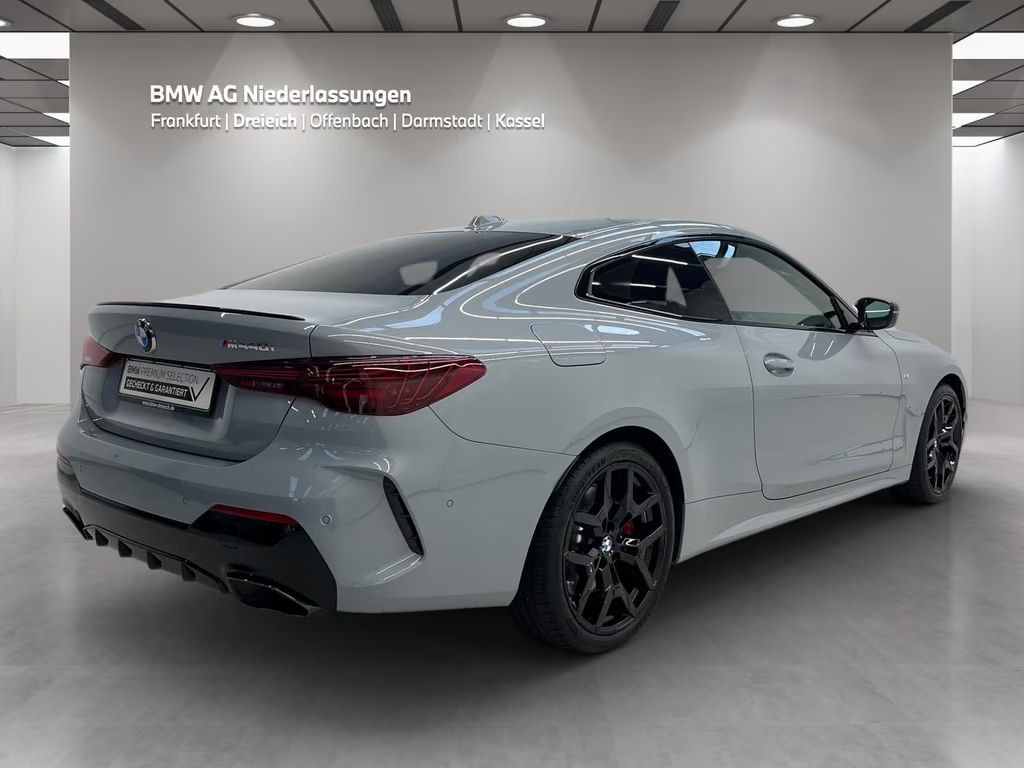 BMW M440