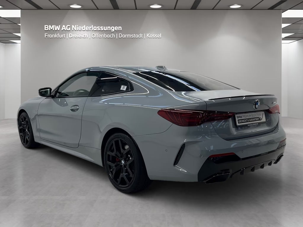 BMW M440