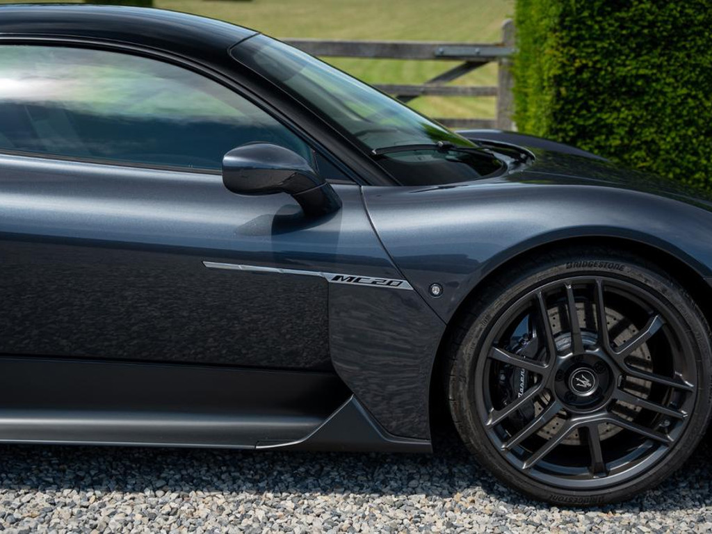 Maserati MC20