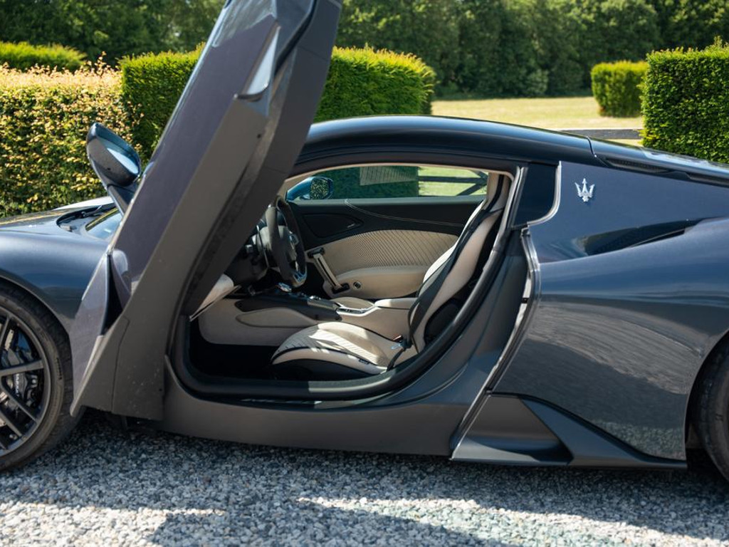 Maserati MC20