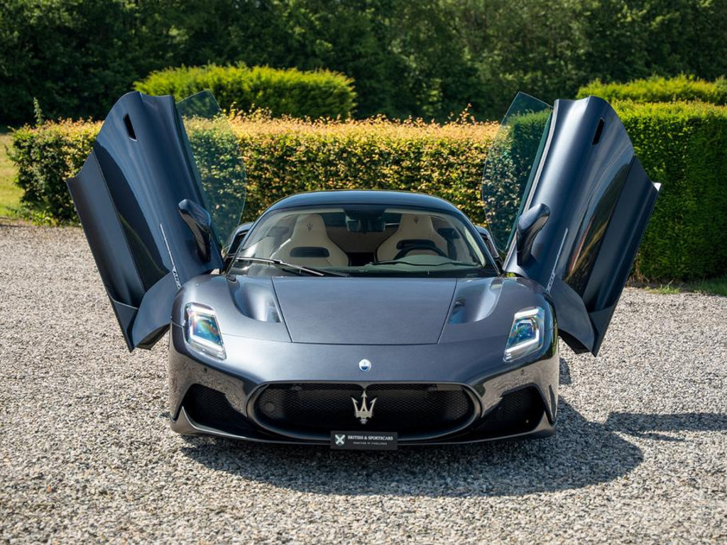 Maserati MC20