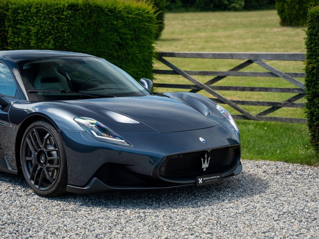 Maserati MC20