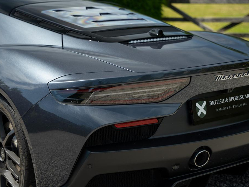 Maserati MC20