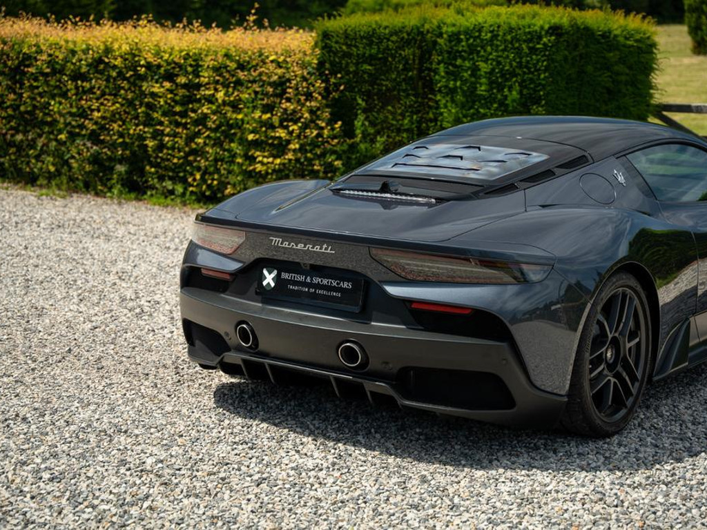 Maserati MC20