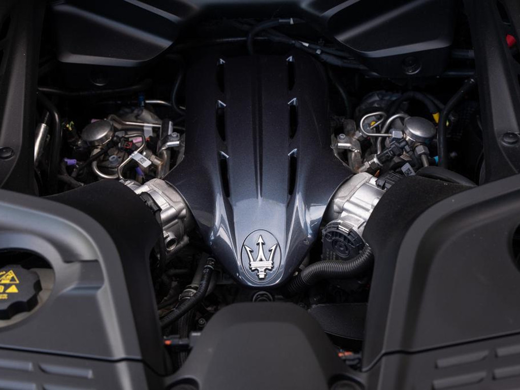 Maserati MC20