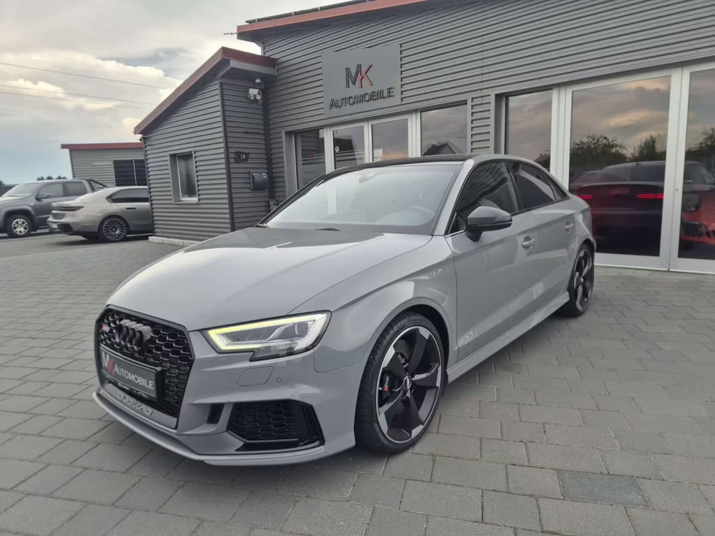 Audi RS3 Sedan Quattro