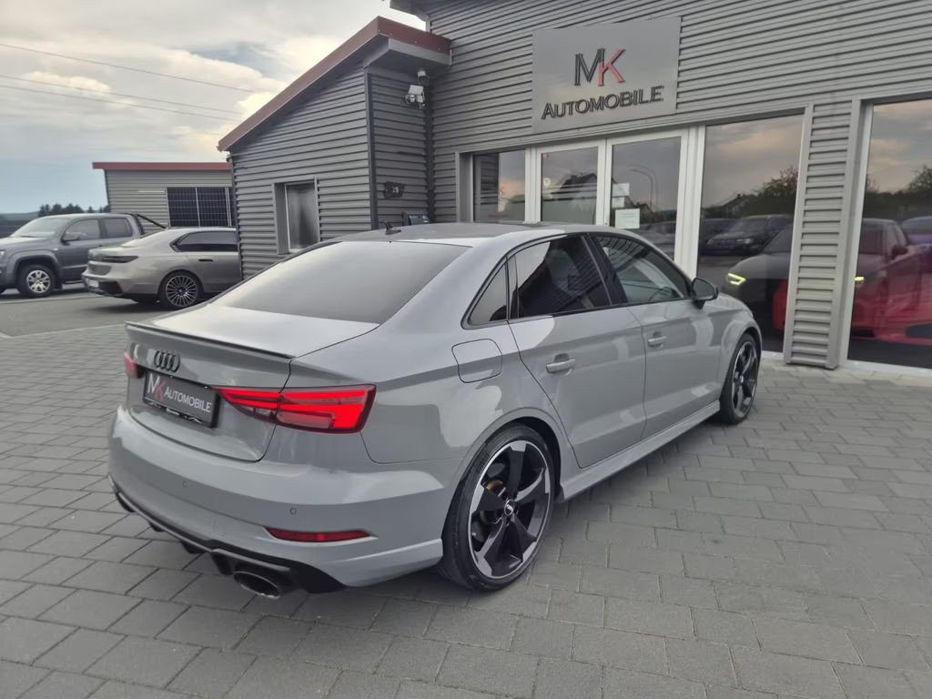 Audi RS3