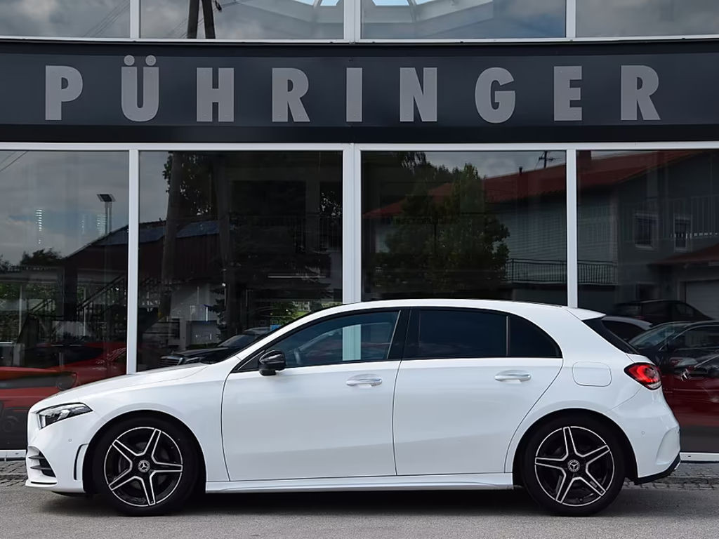 Mercedes-Benz A-Klasse A 180 AMG Line A 180 d