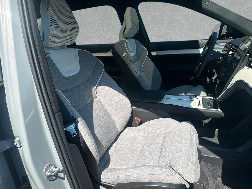 Volvo EX90