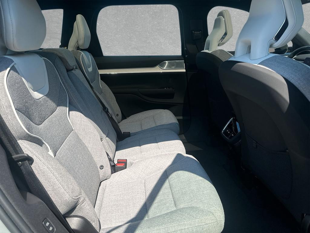 Volvo EX90