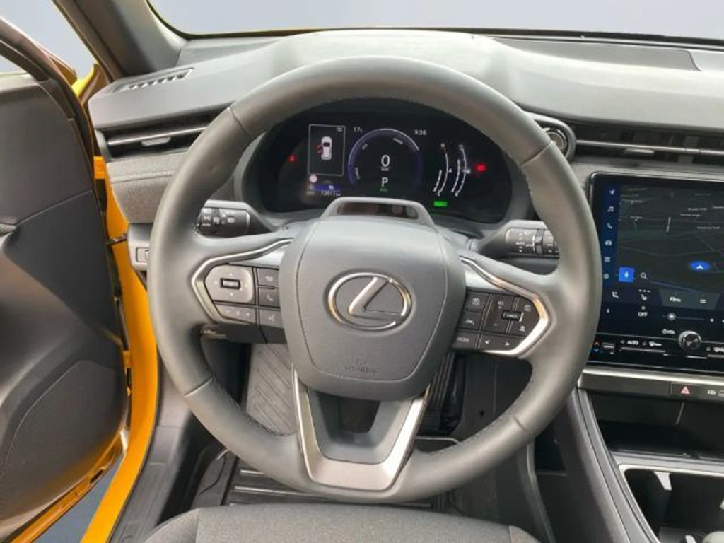 Lexus LBX