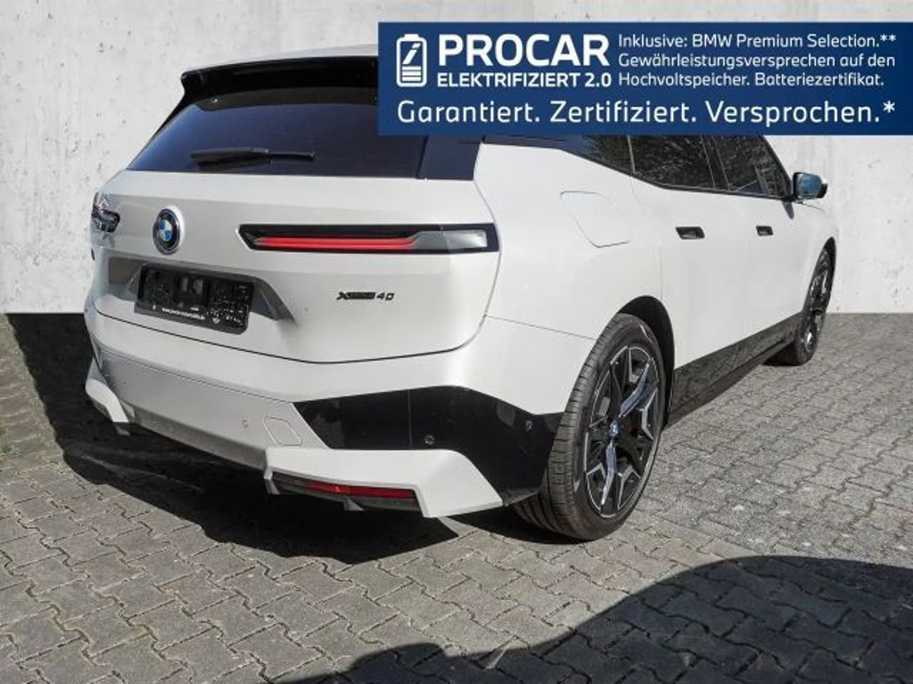BMW iX
