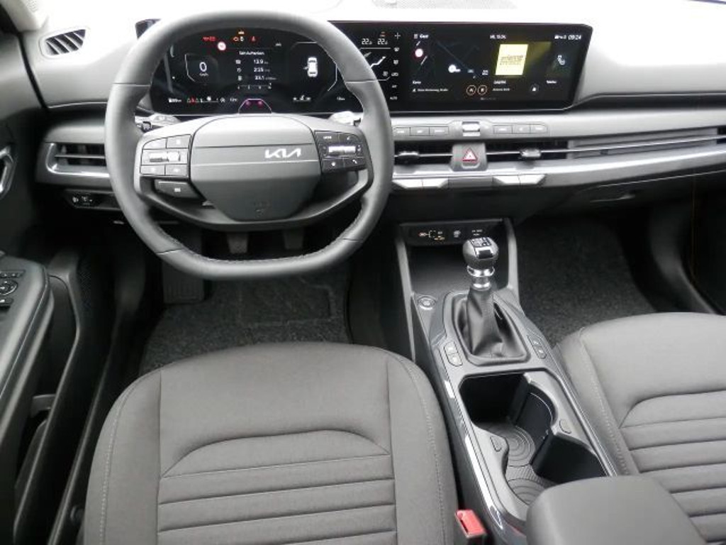 Kia K4