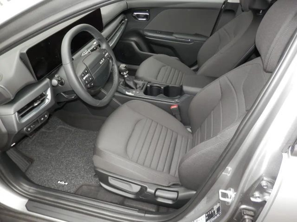 Kia K4