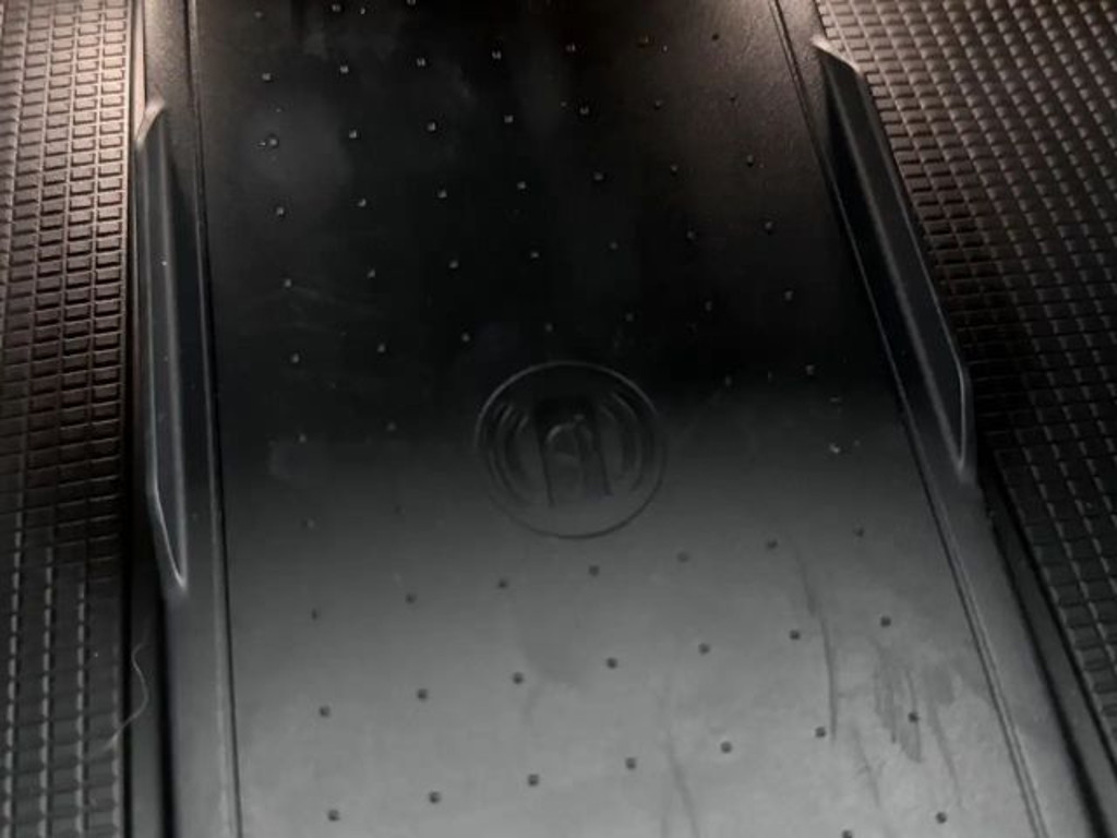 Volvo EX40
