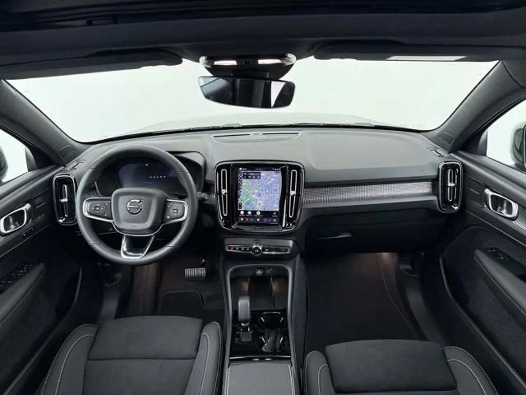 Volvo EX40