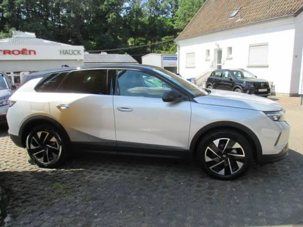 Opel Grandland