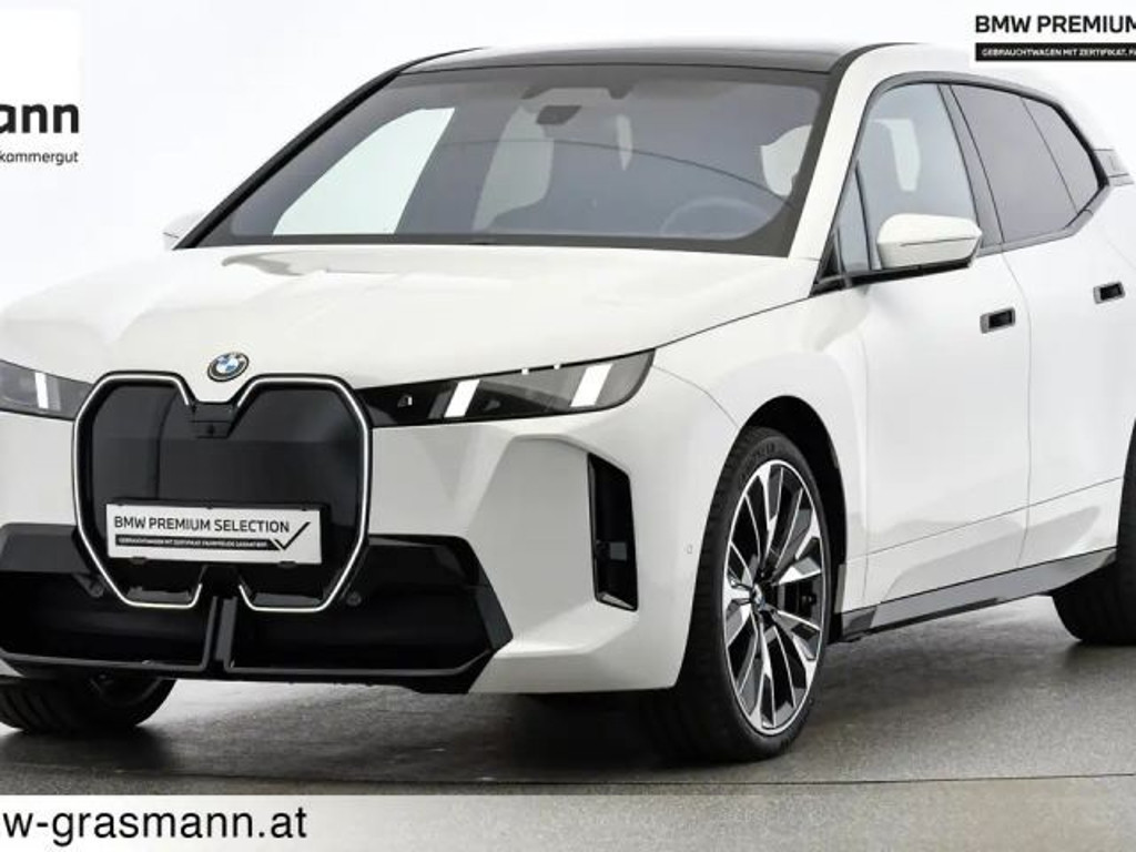 BMW iX xDrive45