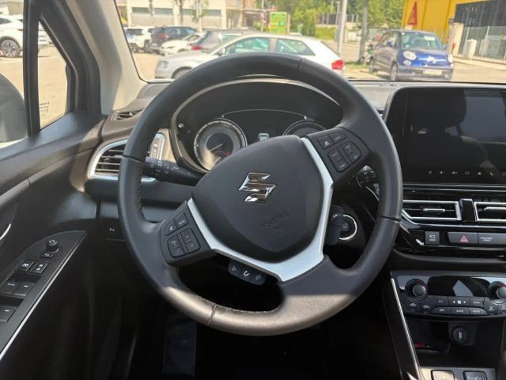 Suzuki S-Cross