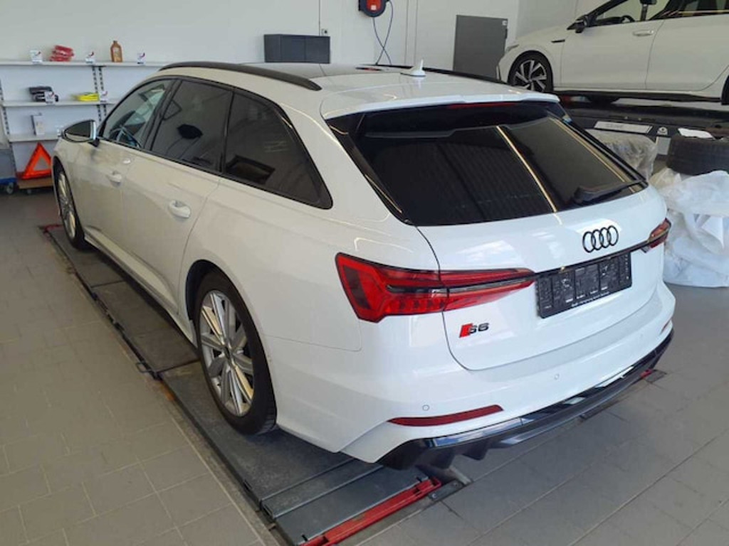 Audi S6